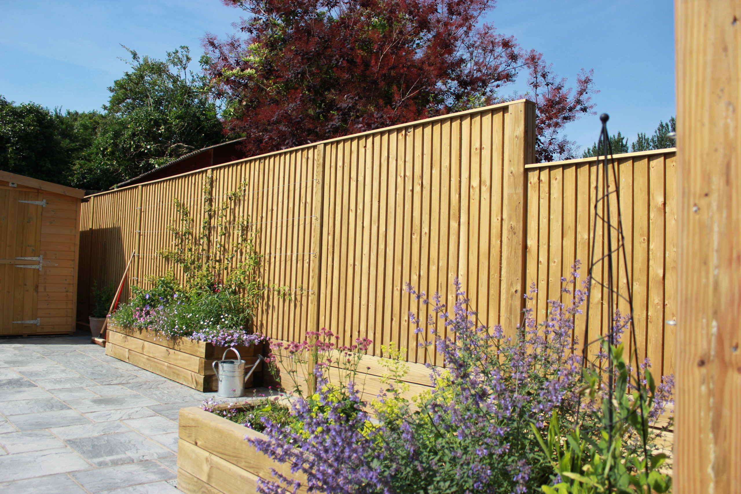 Flat top Featherboard Fencing Panels installed as part of installation services