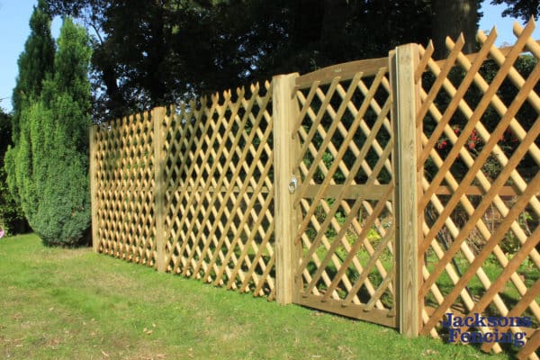 Criss cross Jaktop Fence Panels