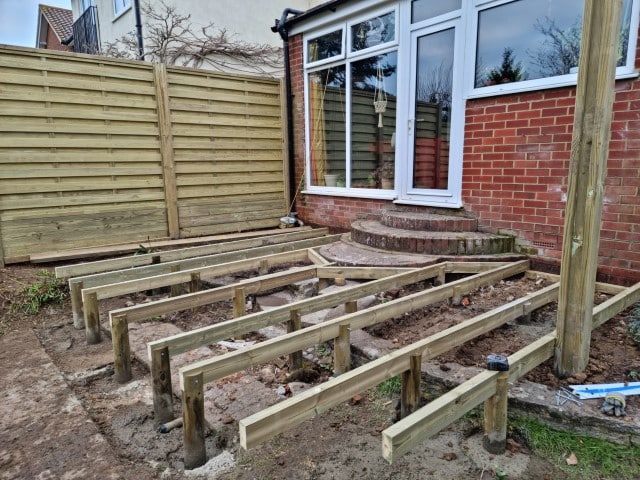 Hit & Miss fencing & Decking installed Canterbury 4