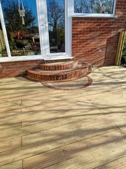 Hit & Miss fencing & Decking installed Canterbury 8
